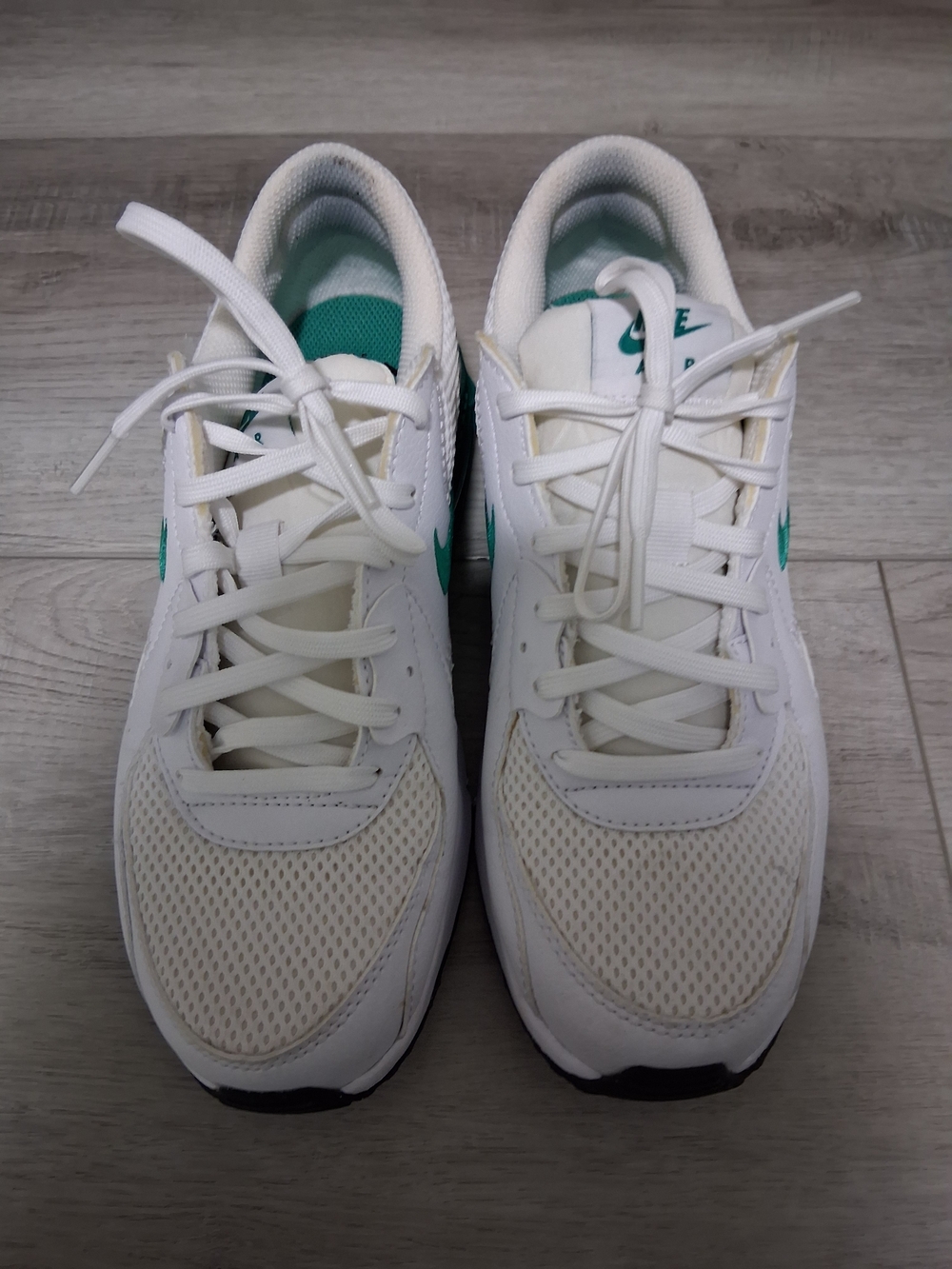 Nike Air Max with Green Insoles - Picture 2 of 3